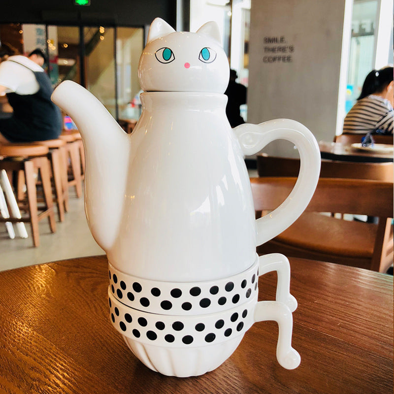 A Set Of Creative Japanese-style Tea Pots With Built-in Teapot Strainer